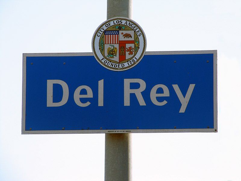 File:Del Rey Signage.jpg