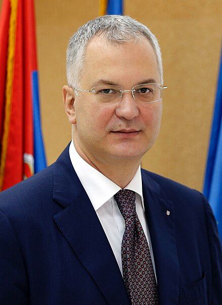 File:Dragan Sutanovac.jpg