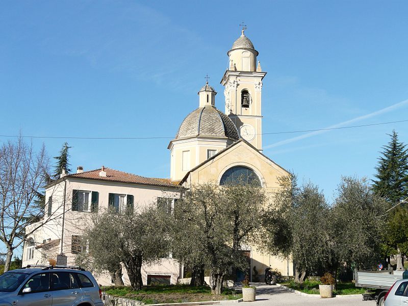 File:Garlenda-chiesa della natività-complesso1.jpg