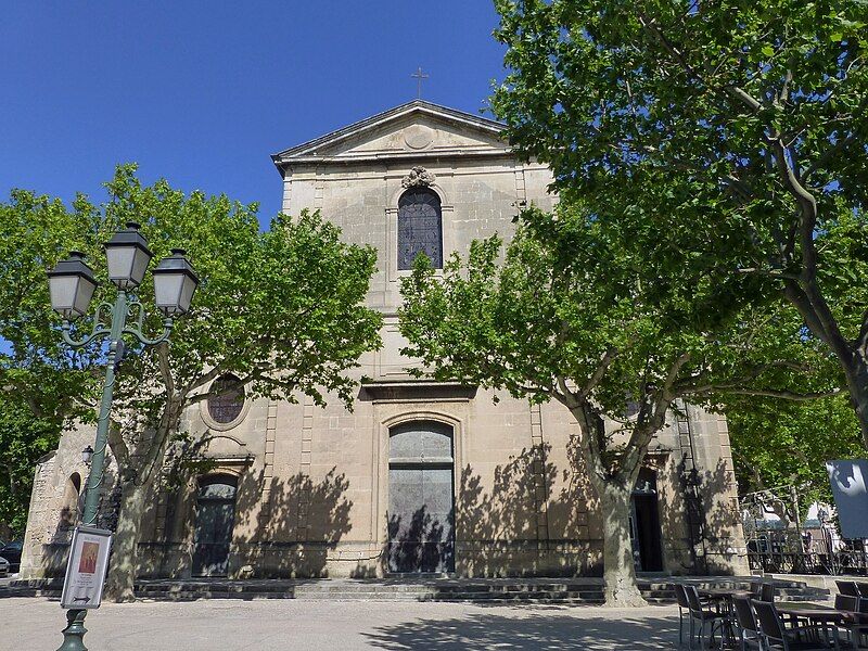 File:Maussane-Église Sainte-Croix (9).jpg