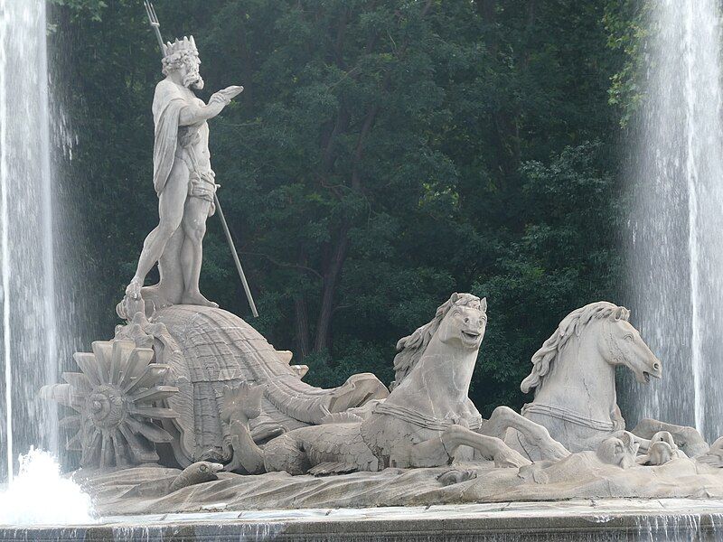 File:Neptune Fountain, Madrid.jpg