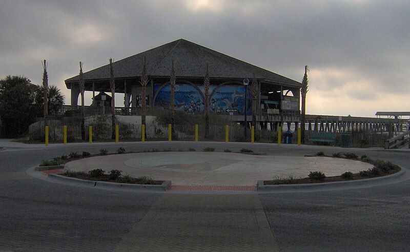 File:Tybee-island-pier-ga1.jpg