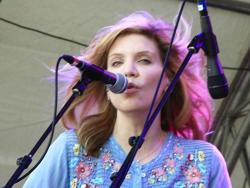 File:Alison Krauss TFF.JPG