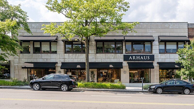 File:Arhaus (53920745792).jpg