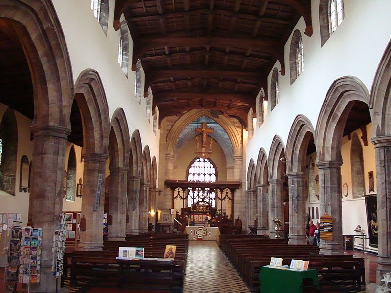 File:BangorCathedral Nave.JPG