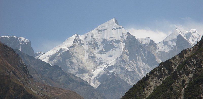 File:Bhagirathi Massif.jpg