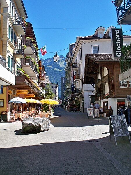 File:Interlaken Street.jpg