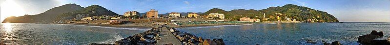 File:Levanto-pano.jpg