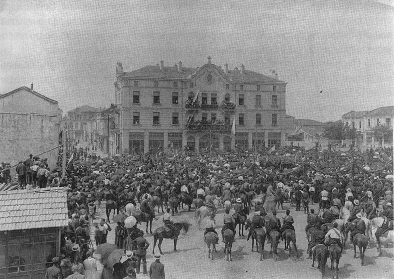 File:Oranzheva gvardiya Haskovo.jpg