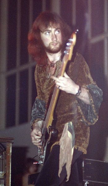 File:Roger Glover 1971.jpg