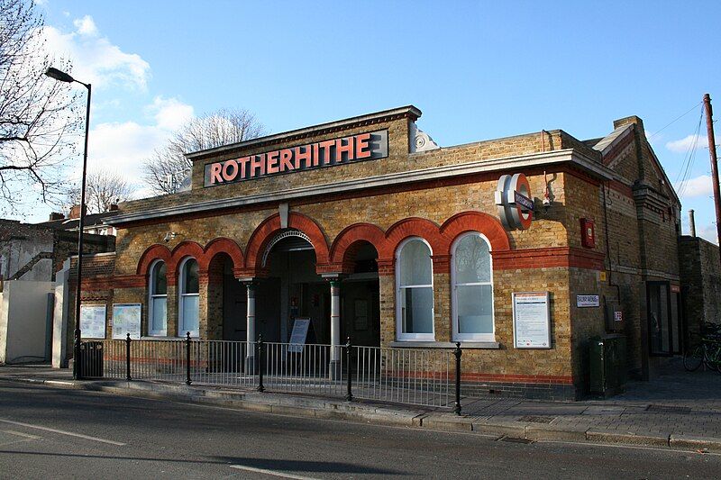 File:Rotherhithe Station Jan2012.jpg