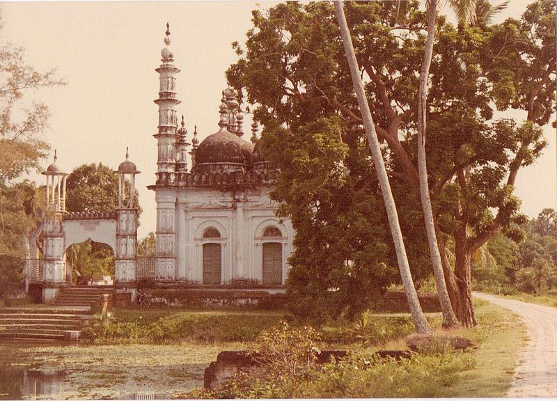 File:Tetulia Jami Mosque.jpg