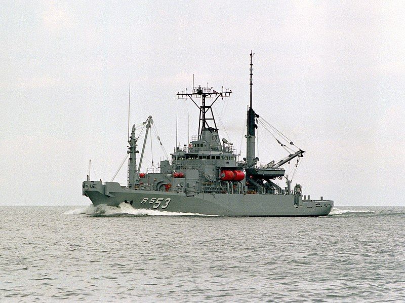 File:USS Grapple (ARS-53).jpg