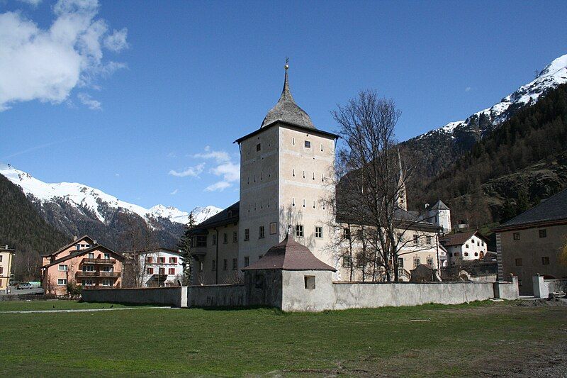 File:Zernez Schloss Wildenberg.jpg