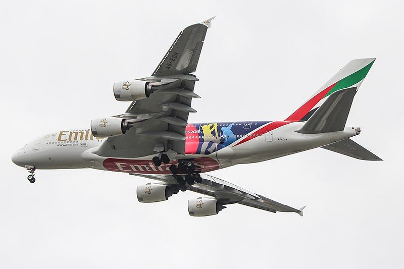 File:A6-EOH A380 Emirates2.jpg