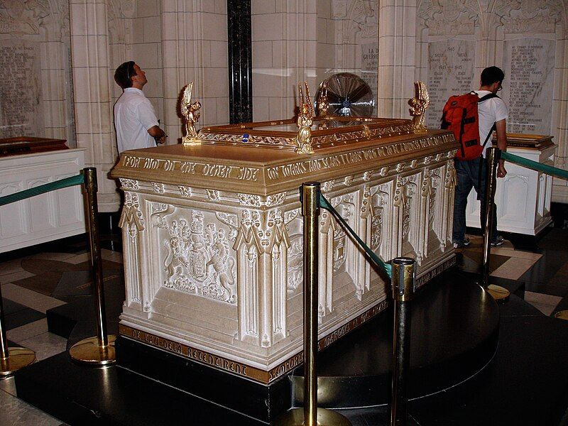 File:Altar of Remembrance.jpg