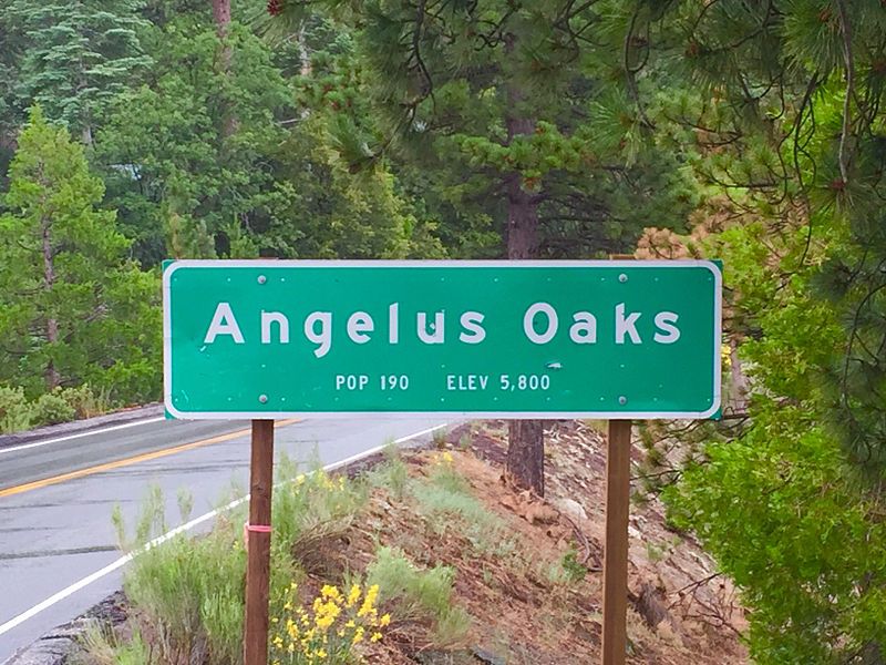 File:Angelus-Oaks-CA-Sign.jpg