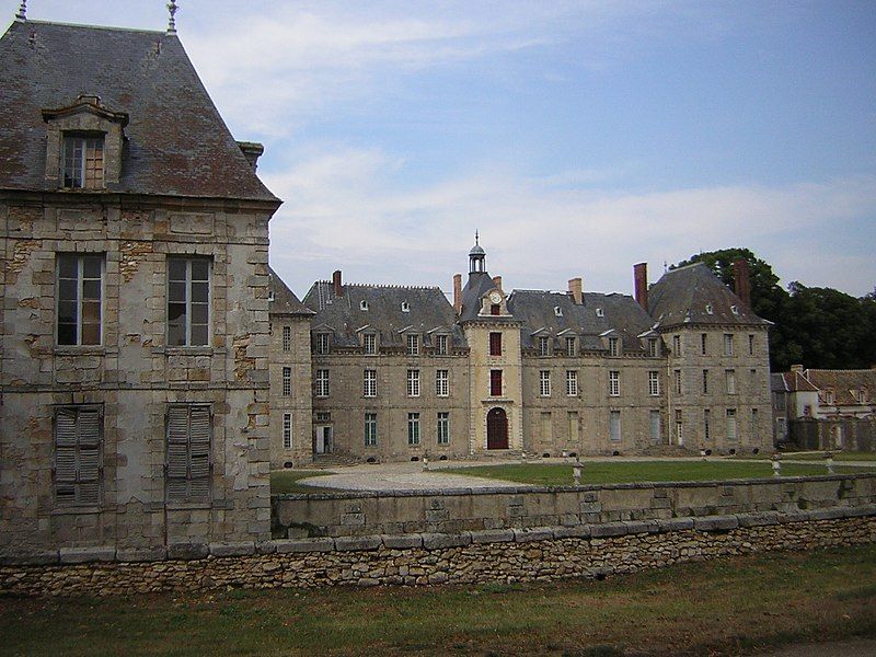 File:Bouray1.JPG