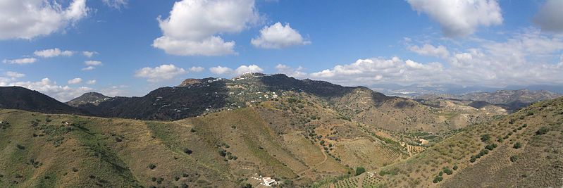 File:Comares Panorama.jpg