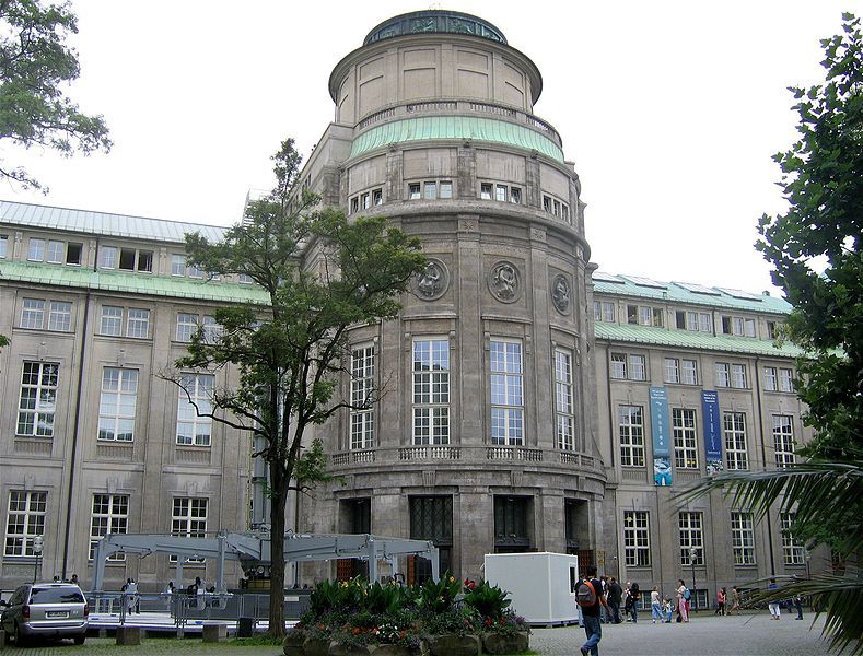 File:Deutsches Museum Muenchen-1.jpg