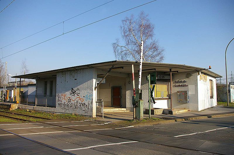 File:Dortmund-Kruckel Bahnhof.jpg