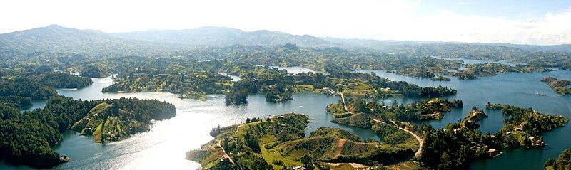 File:Embalse de Guatape.jpg