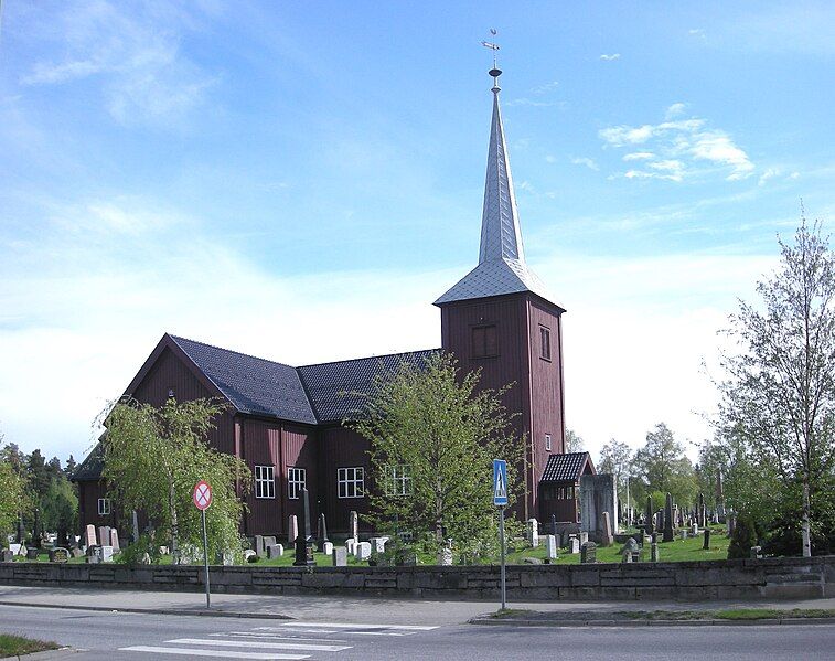 File:FV2148 Elverum kirke.jpg