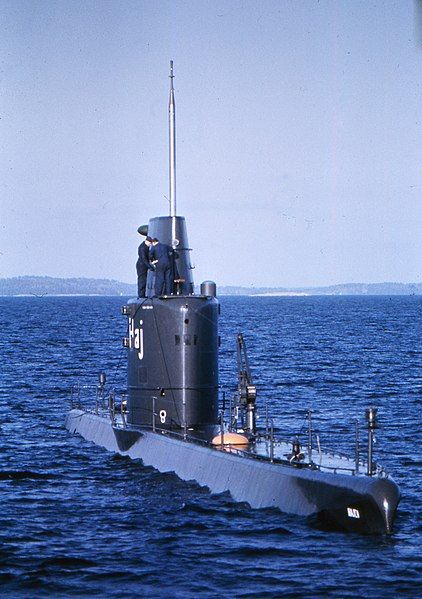 File:HMS Hajen B36-15.jpg