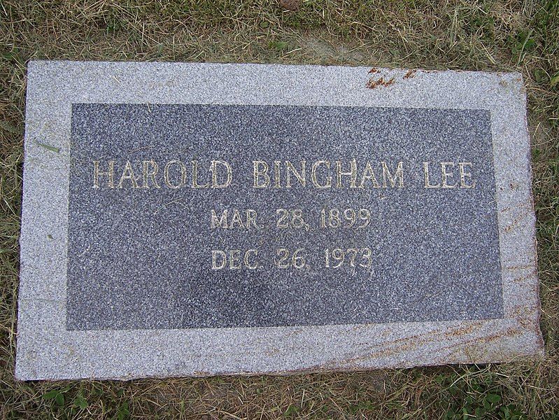 File:HaroldBLeeHeadstone.jpg