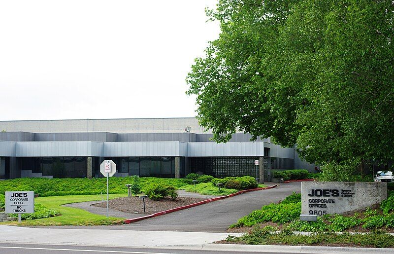 File:Joe's Headquarters close.JPG