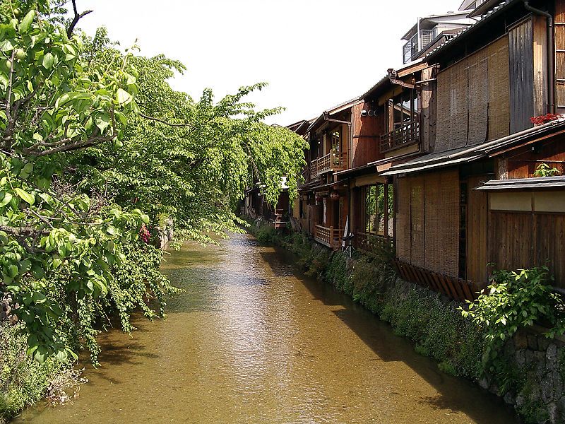 File:Kyoto gion01.jpg