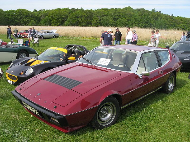 File:Lotus Elite (14236743922).jpg