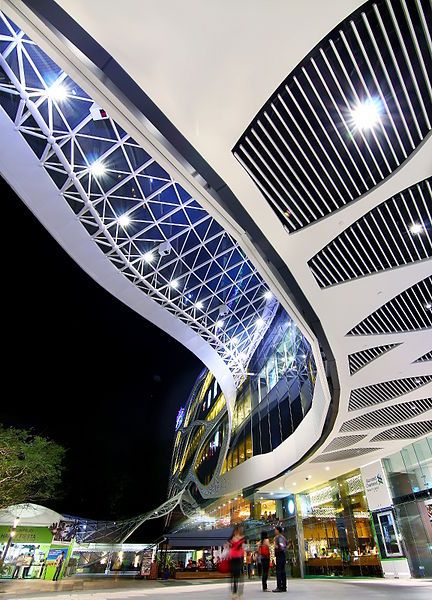 File:Plaza Singapura (8645735284).jpg