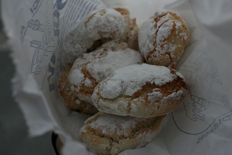 File:Ricciarelli from Siena.jpg