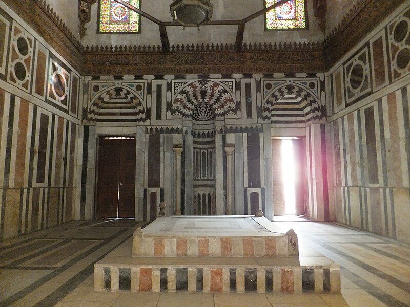 File:Sultan Barquq mausoleum.jpg