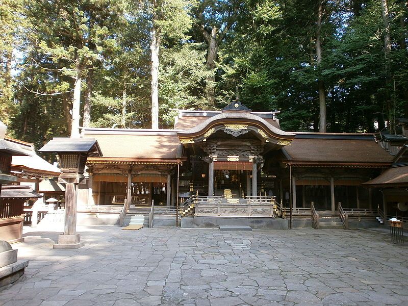 File:Suwa Taisha.JPG