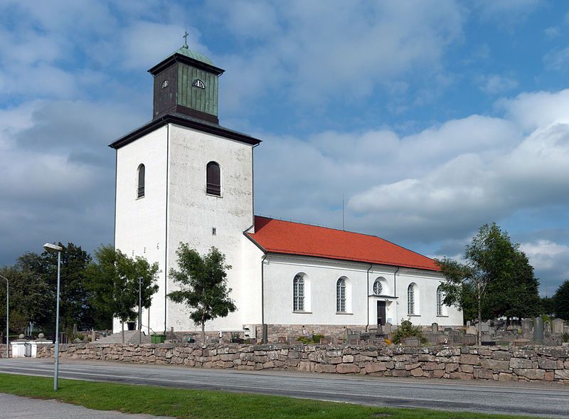 File:Tanums kyrka.jpg