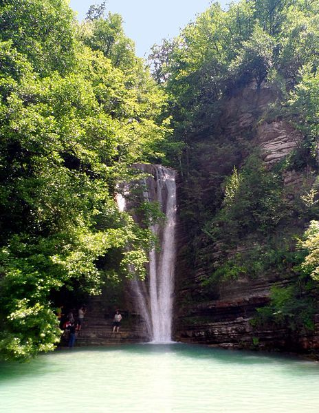 File:Tatlıca Waterfalls.jpg