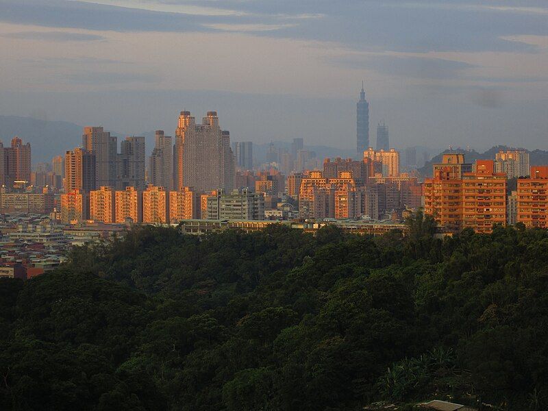 File:Zhonghe skyline 2016.jpg