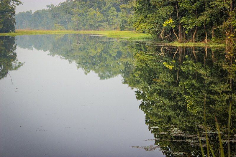 File:Beautiful Bishazaari Lake.jpg