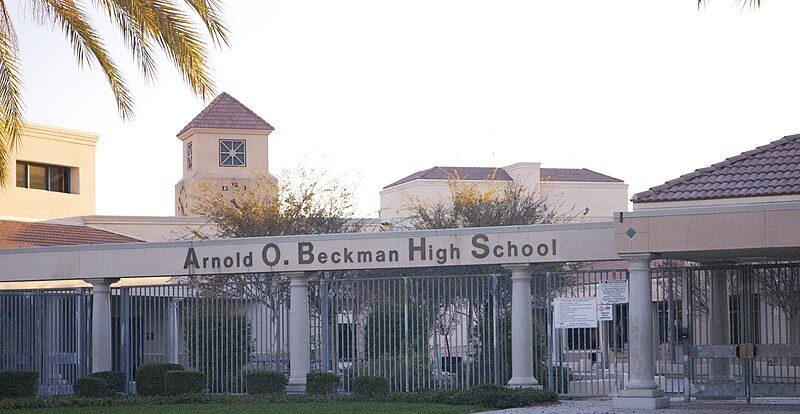 File:Beckman High School.jpg