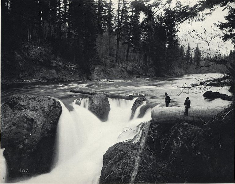 File:BrinkofSnoqualmieFalls1890FJHaynes.jpg