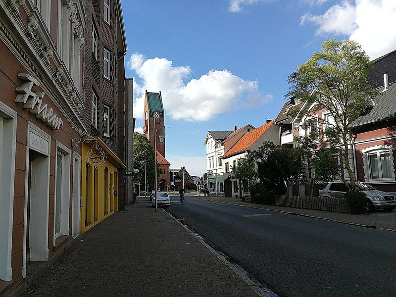 File:Cuxhaven (27858311859).jpg