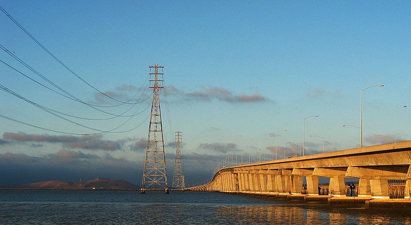 File:DumbartonBridgeCA and Towers.jpg