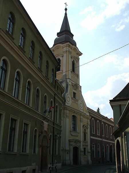 File:Esztergom.zárdatemplom.1.jpg