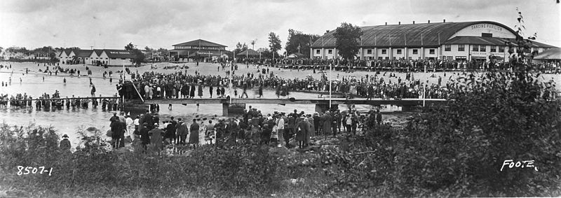 File:Grand Beach 1920.jpg