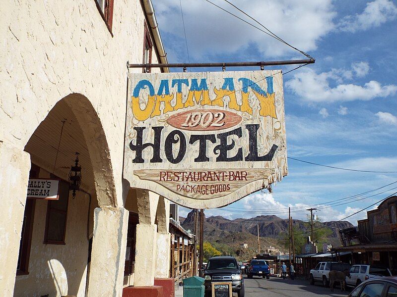 File:Oatman-Oatman Hotel-1902-2.jpg