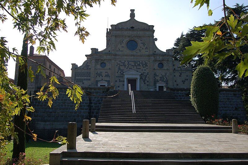 File:Praglia Abbazia Facade.JPG