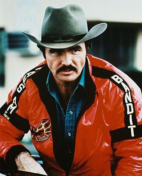 File:Red Bandit Jacket.jpg