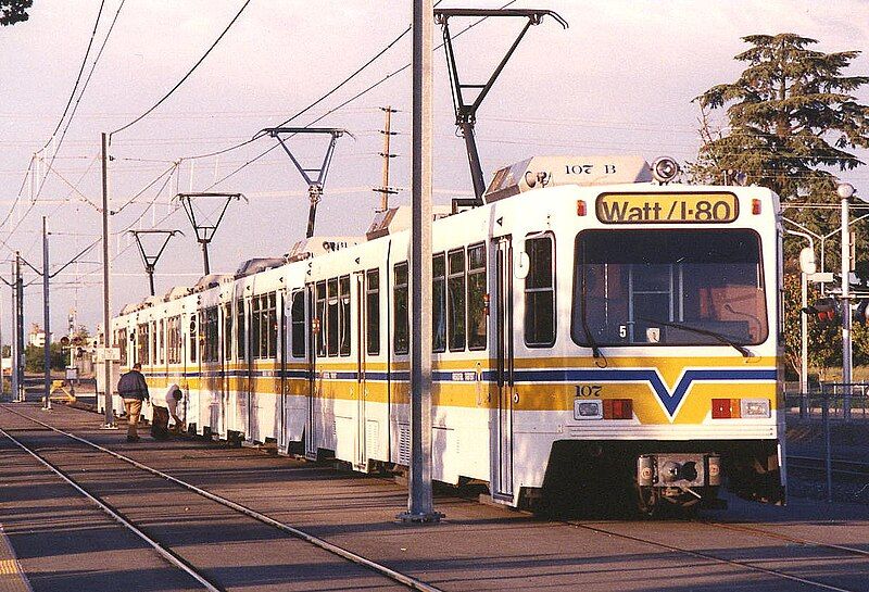 File:Sacramento LRV 19910509.jpg